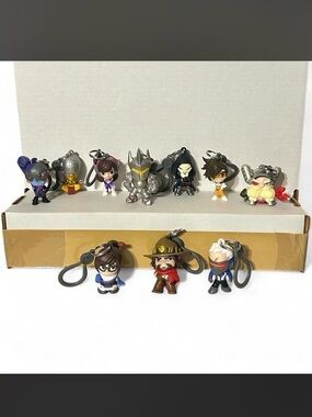 Overwatch Backpack Hangers Clip On Figures Chibi Lot of 10 Blizzard